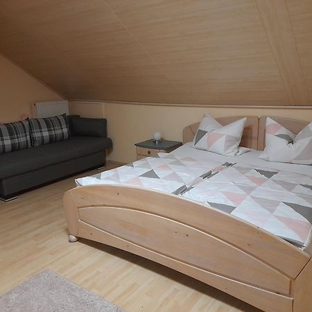 Haus Rossner Lägenhet Nemmersdorf Exteriör bild